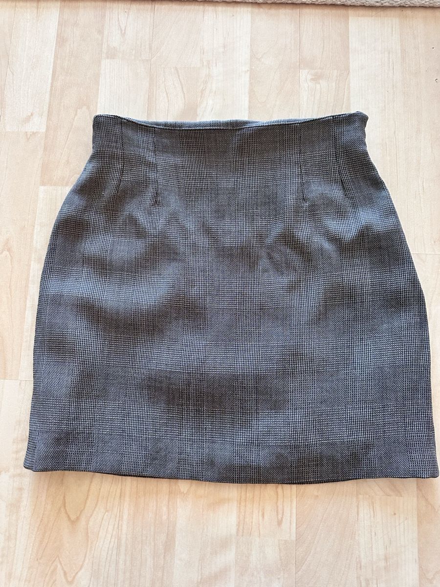 Max Mara Gonne: Max Mara Mini Rock XS S – Usato da Zürich venduto da rosolli