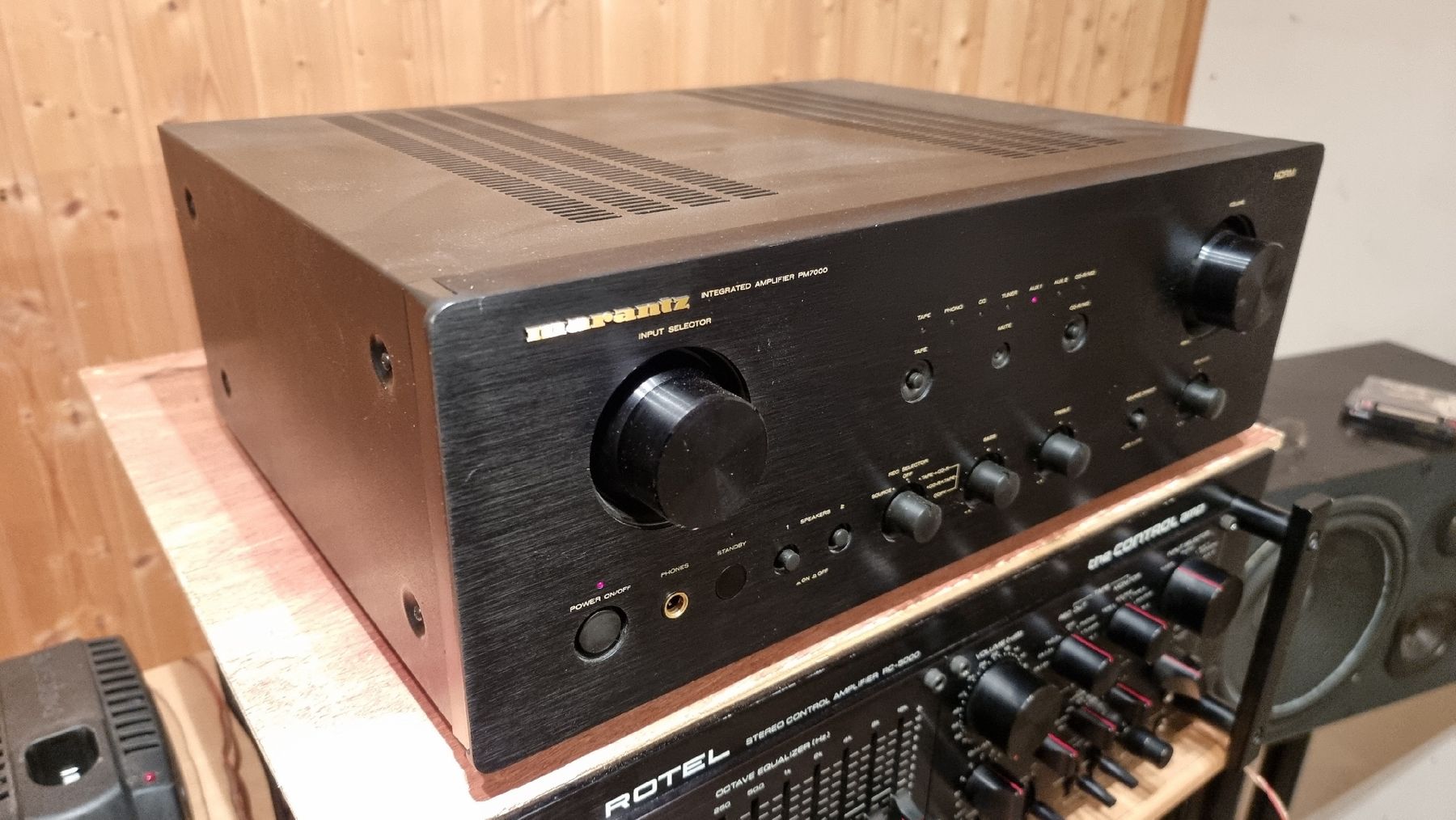 Marantz Amplificatori: Marantz PM-7000 Stereo Verstärker – Usato da Schöfflisdorf venduto da Silvervintage.CH 2