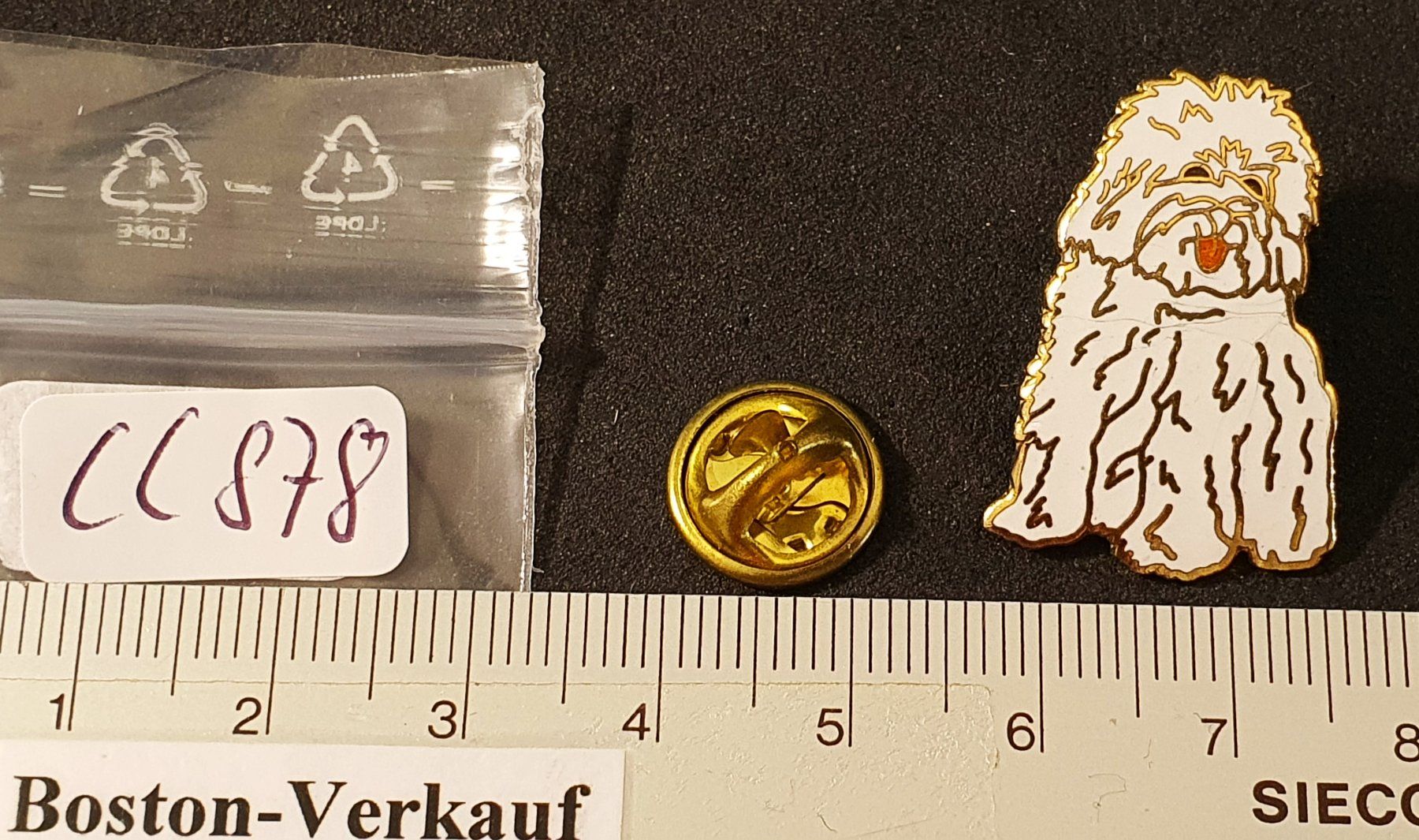 Placchette & Badge: CC878 - Pin Hund Pudel Doodle oder so... – Usato da Reinach BL venduto da Boston-Verkauf 1