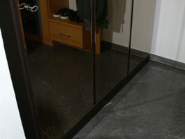 Kleider- Werkzeug-Schrank mit 3 Spiegeltüren  150 x 220 x 55
