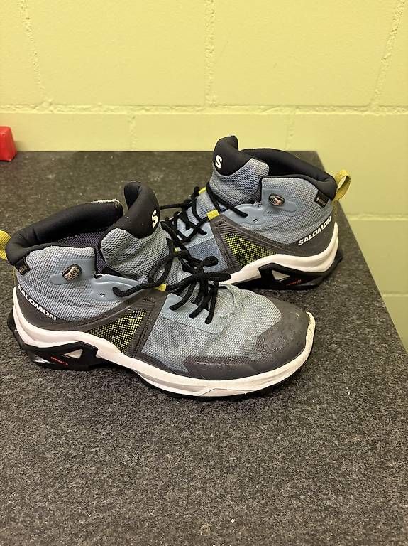 Scarpe per ragazzi: Wanderschuhe Trekkingschuhe Gr. 38 – Usato da Lyss venduto da af123
