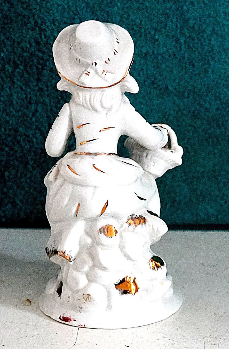 Statuette: Blumenmädchen Porzellan Napoli – Usato da Baar venduto da 2cvbaar 2