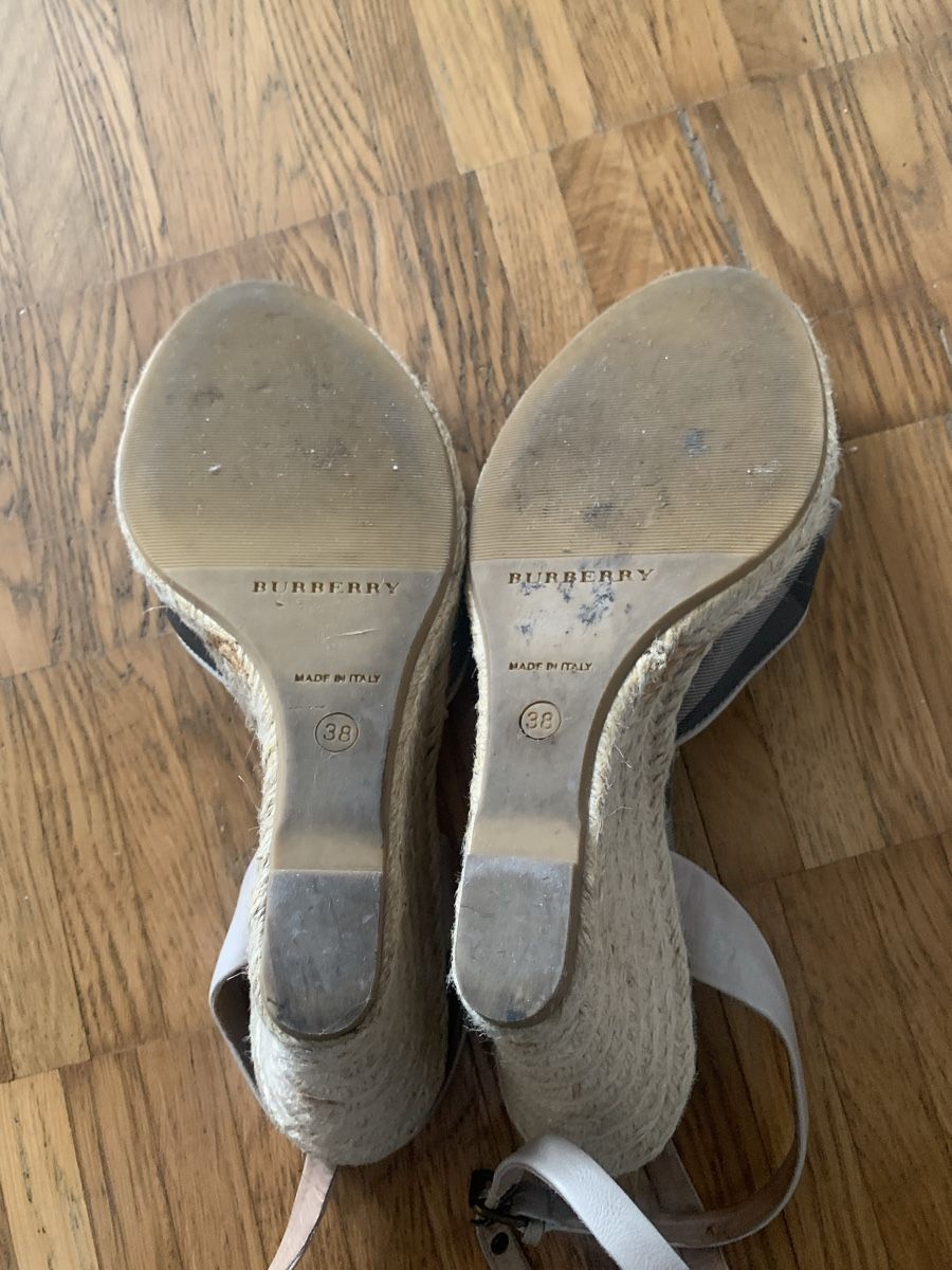 Scarpe da donna: Burberry sandalen – Usato da Zürich venduto da Nikuska32 1