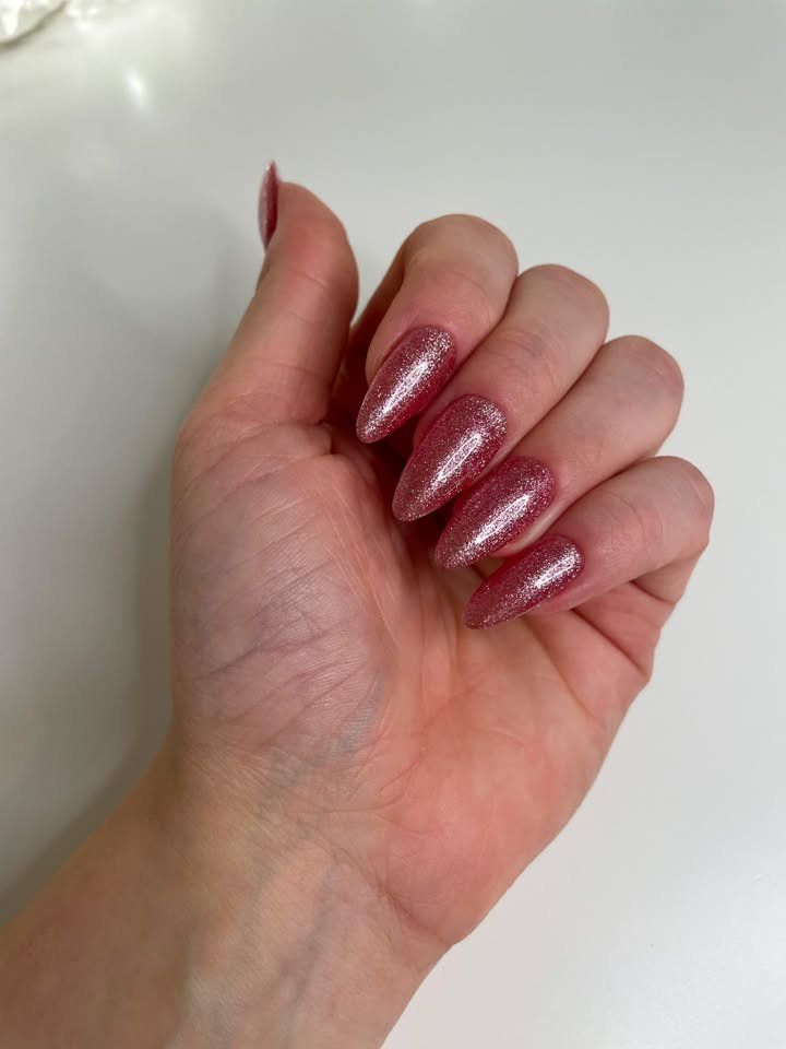 Ongles artificiels: Press on nails – Neuf avec emballage d'origine à Wil SG par ale_x2zk
