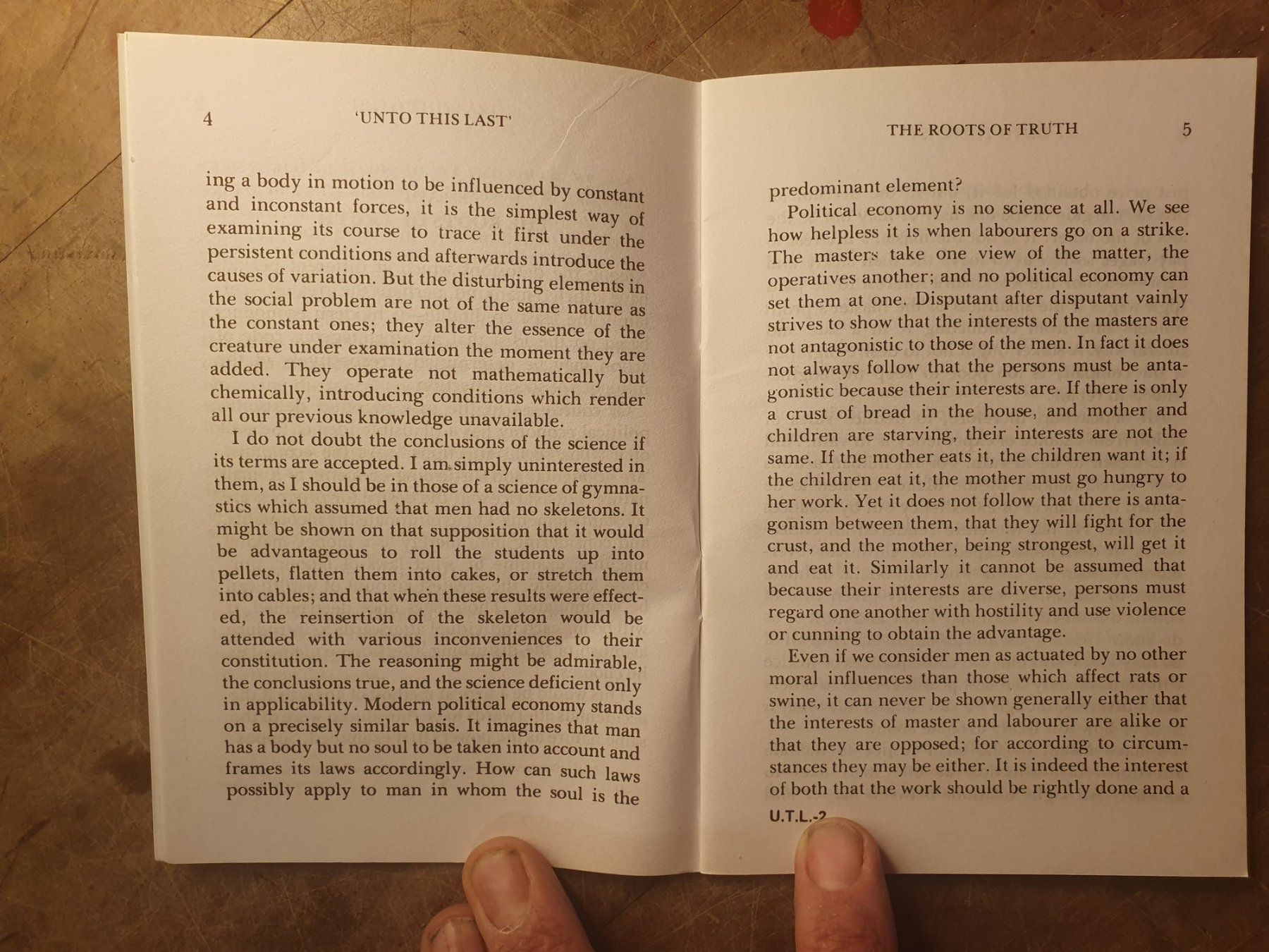 Bücher: Ruskin - Unto This Last - M.K. Ghandi – Gebraucht aus Zürich von loosebone 4