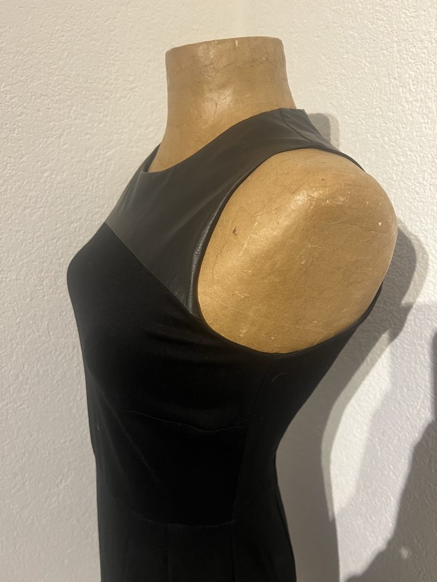 Esprit Kleider: Robe noire de cocktail, Taille M – Gebraucht aus St-Pierre-Clages von ste_xk6p 1