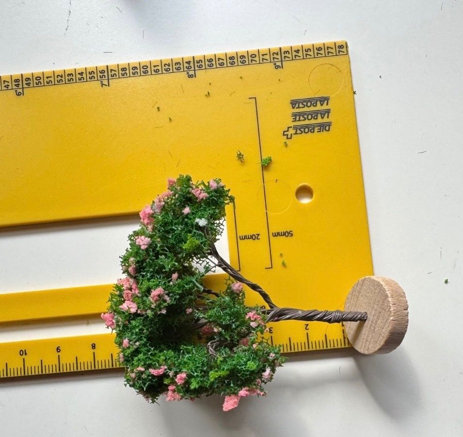 Case e mobili per bambole: Baum Kunststoff  Puppenhaus – Usato da Grabs venduto da Puppestuebli 1