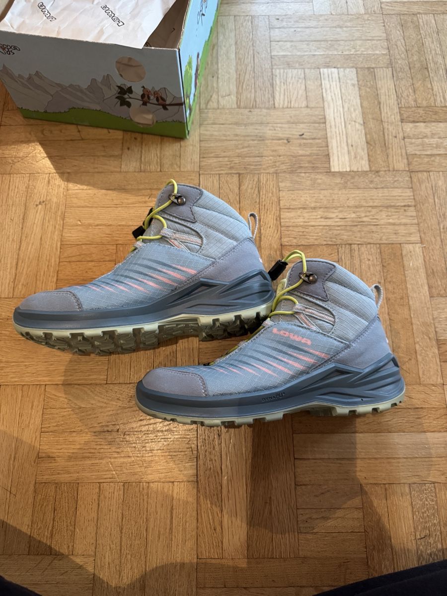 Lowa Scarpe per ragazzi: Lowa Wanderschuhe, Grösse 34 – Nuovo (secondo la descrizione) da Kleinandelfingen venduto da les_gb7w 1