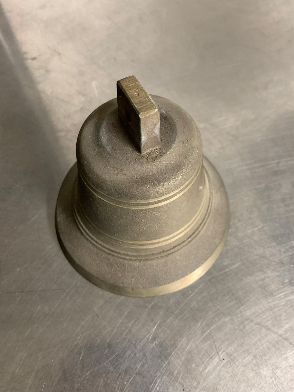 Campanacci mucche: Messing Glocke, Hausglocke  Schiffsglocke – Usato da Rickenbach SZ venduto da Frickler