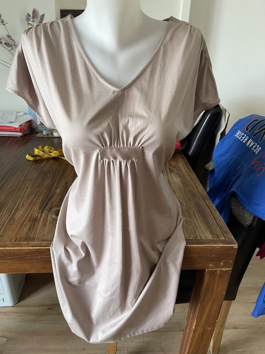 Vestiti: Robe Féraud  de plage 38/40 comme neuve – Usato da Kloten venduto da Vermicelles