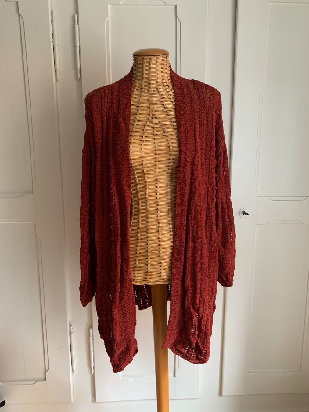 Zara Giacche: ZARA - Strickjacke weinrot S – Usato da Zürich venduto da Diazaio