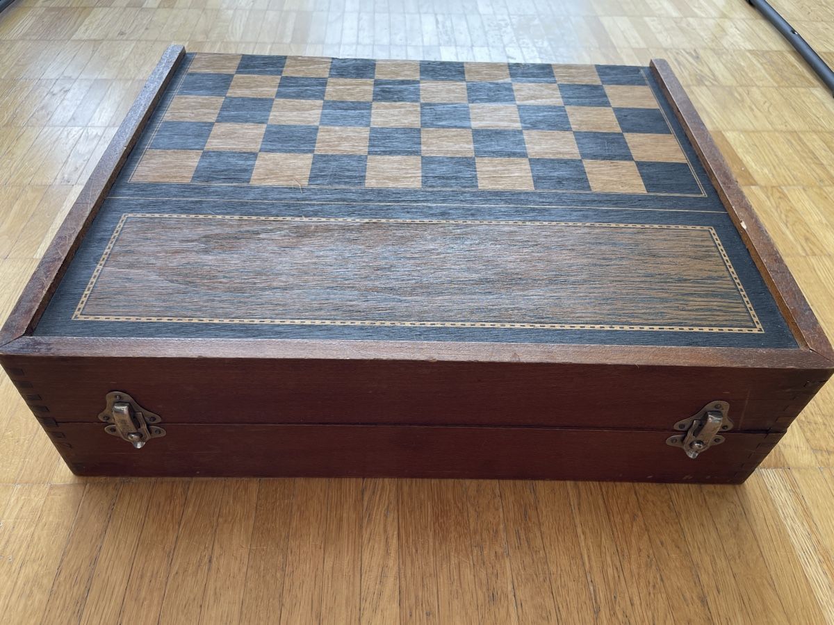 Jeux: Wooden Backgammon and Chess Board – D'occasion à Neuchatel par shi_9fzw 8