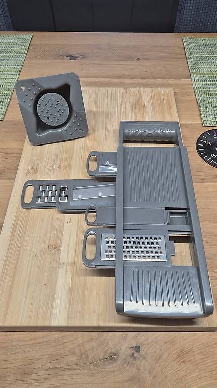Elettrodomestici da cucina: ERNESTO Multireibe Set – Usato da Niederglatt ZH venduto da TL__