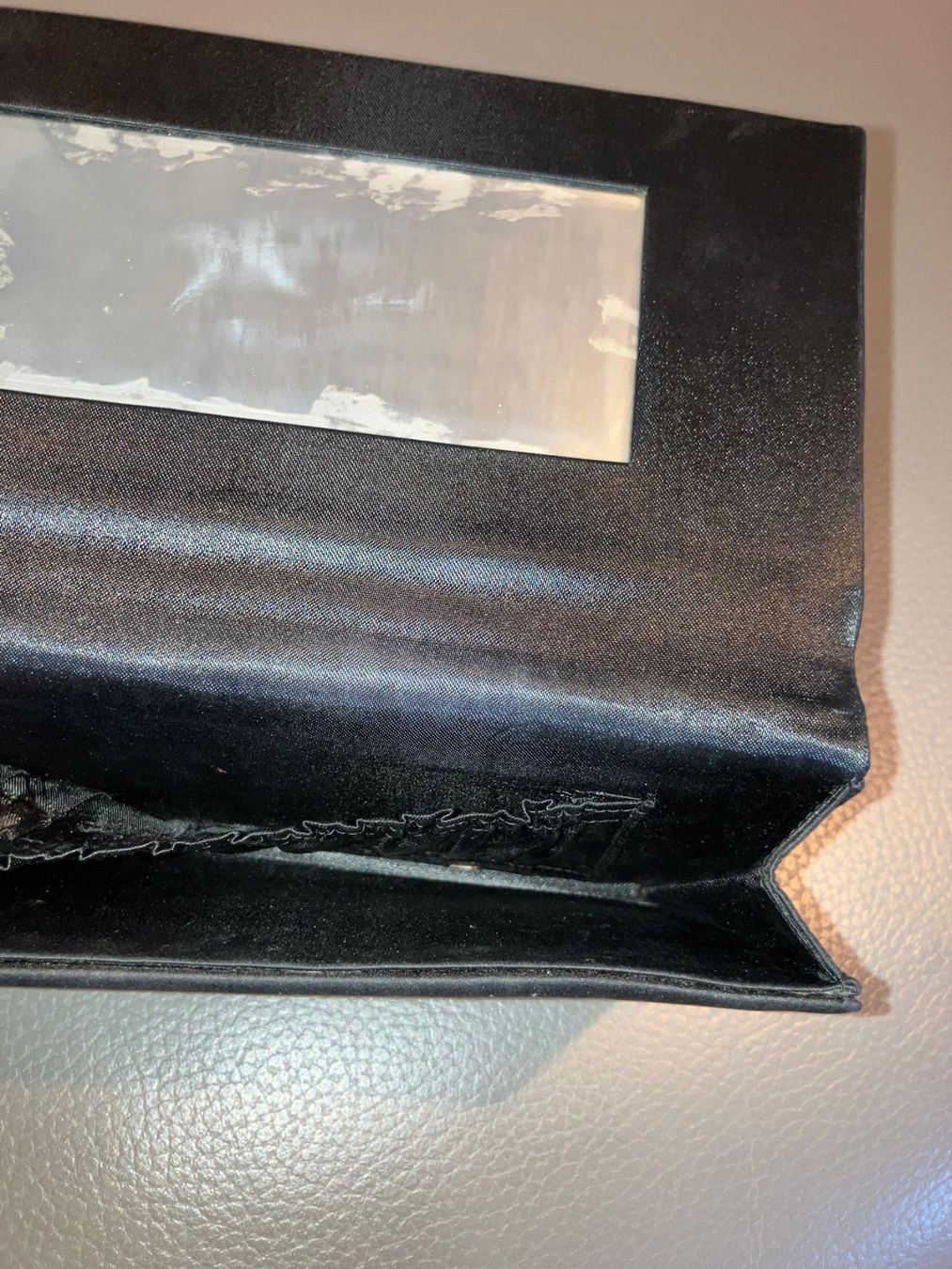 Borse da donna: Pochette nera con specchio interno – Usato da Melano venduto da H-Sara 1