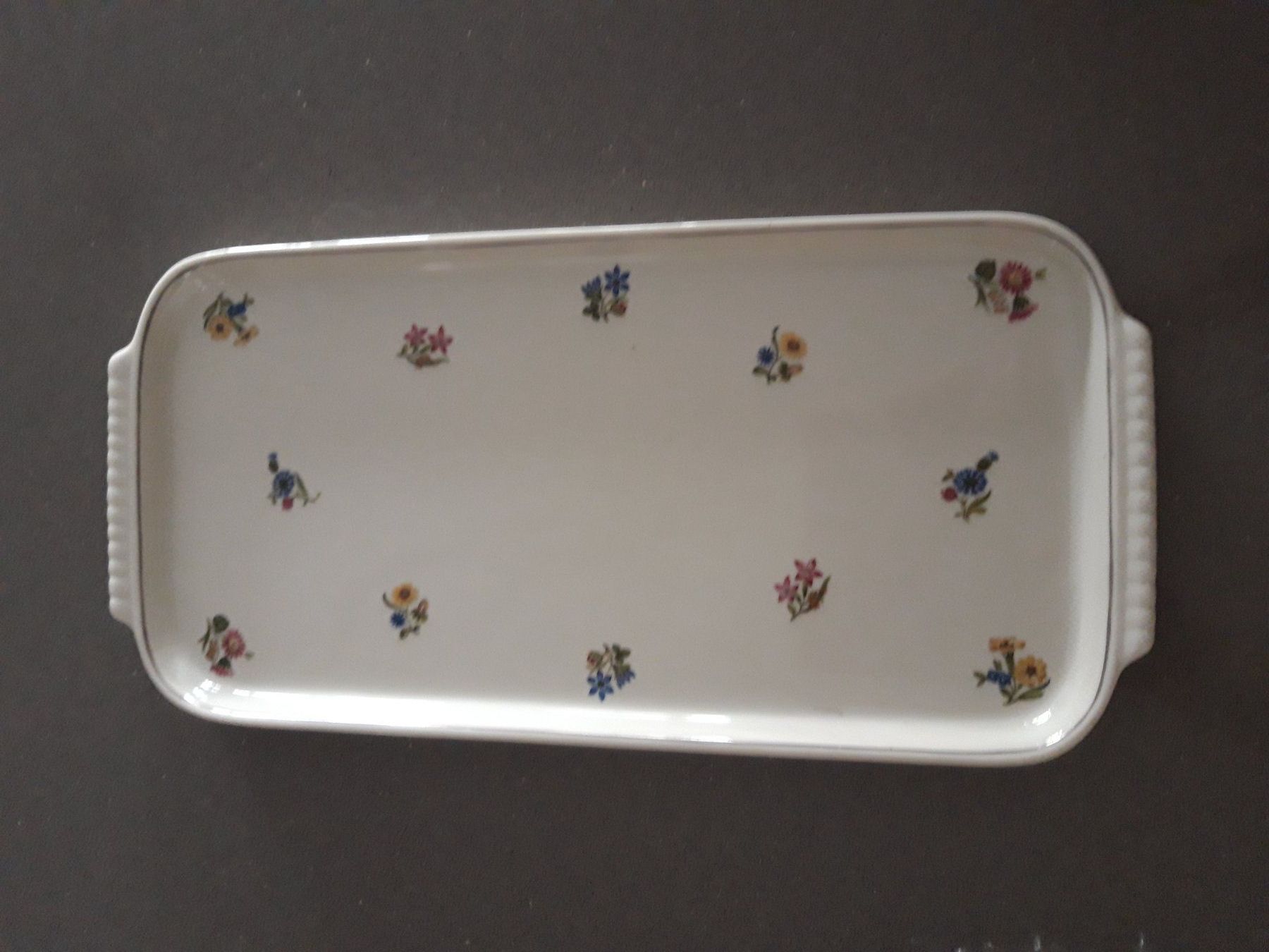 Plateaux: Langenthaler Cakeplatte – D'occasion à Wegenstetten par mcfly321