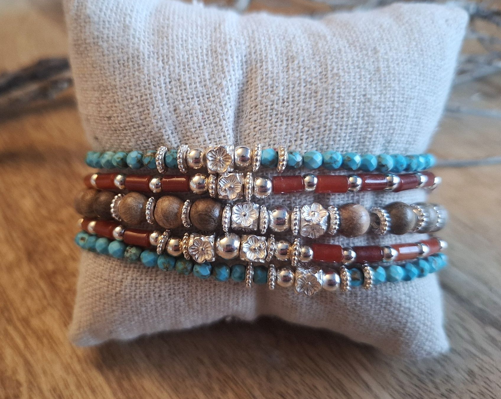 Bracciali & Braccialetti: BOHO - Edelstein-/Holzarmband - Silber - rot-türkis-braun – Nuovo e nell'imballaggio originale da Mühlethal venduto da nicita-modeschmuck 1