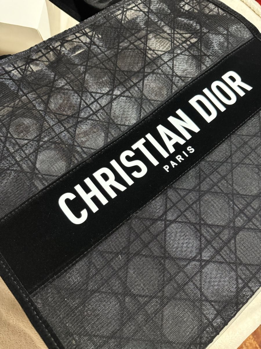 Dior Taschen: Dior Black Mesh Tote – Neu und originalverpackt aus Luzern von sas_r89l 1