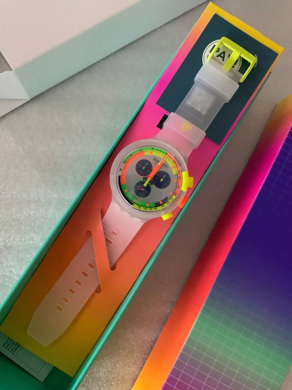 Swatch Uhren: Swatch Big Bold Chrono NEON JELLY PAY – Neu und originalverpackt aus Wettswil von rotonda 5