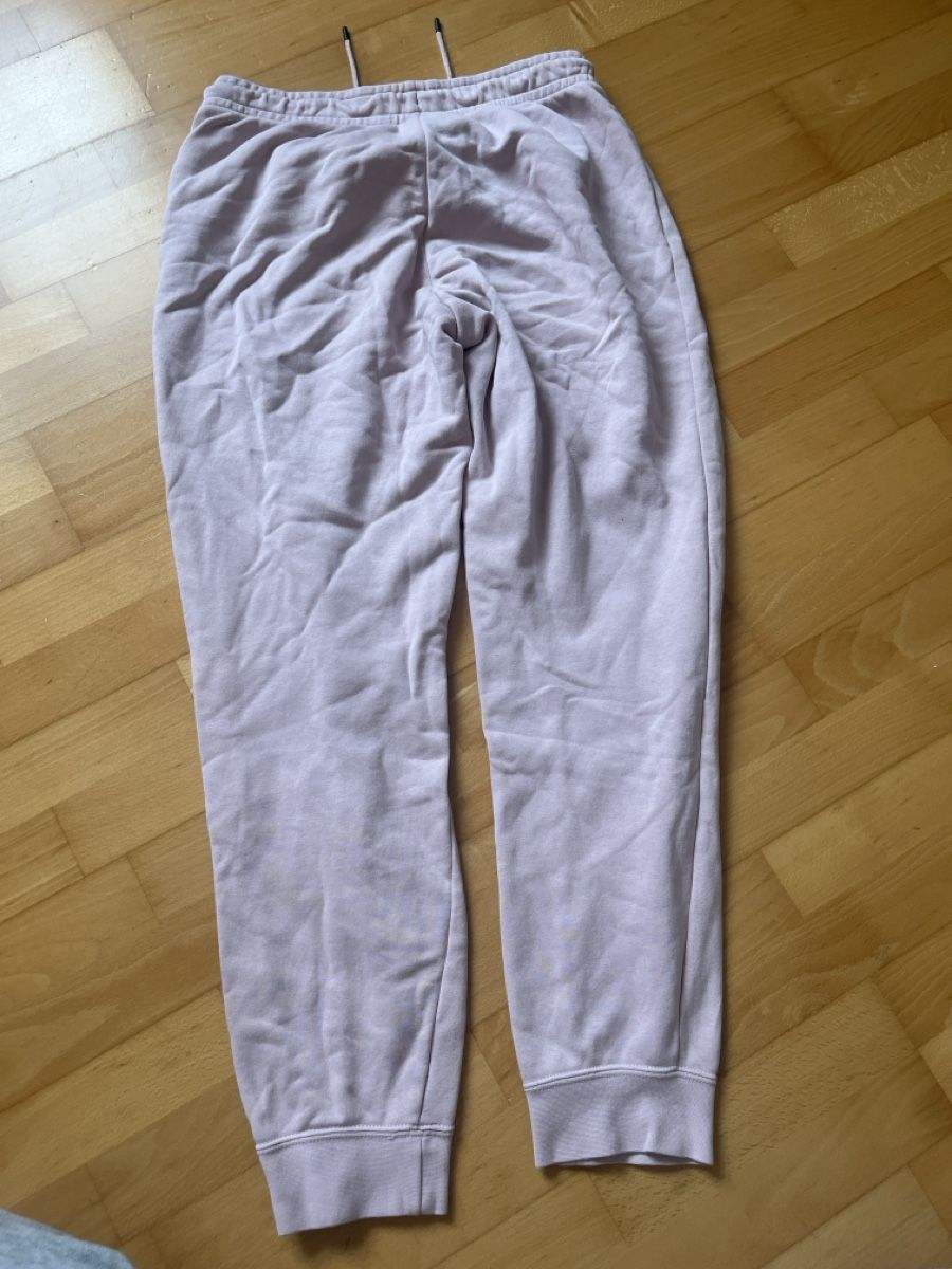 Nike Pantaloni: Nike Jogginghose – Usato da Bülach venduto da SharonP01 1