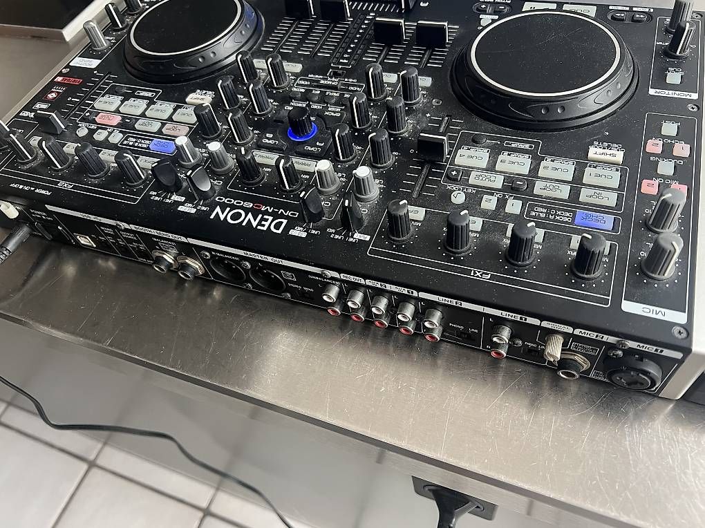 Denon Console di mixaggio: Denon MC 6000 MK1 – Usato da Porza venduto da aleunited 2