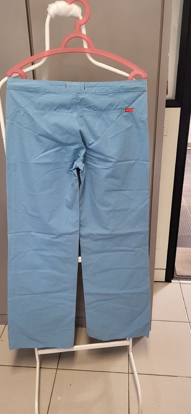 Pantalons: Phard Basic Jeans, Hellblau, Gr. 42 – Neuf avec emballage d'origine à Figino par mayam63 3