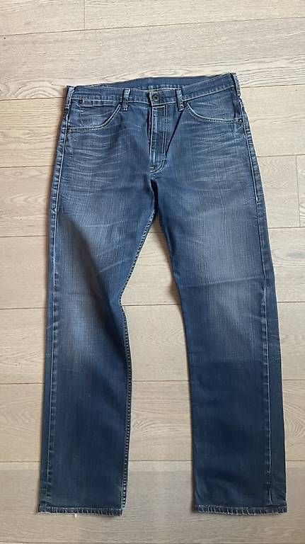 Jeans: Jeans Levis homme  – Usato da Troinex venduto da nadinebmichaelson