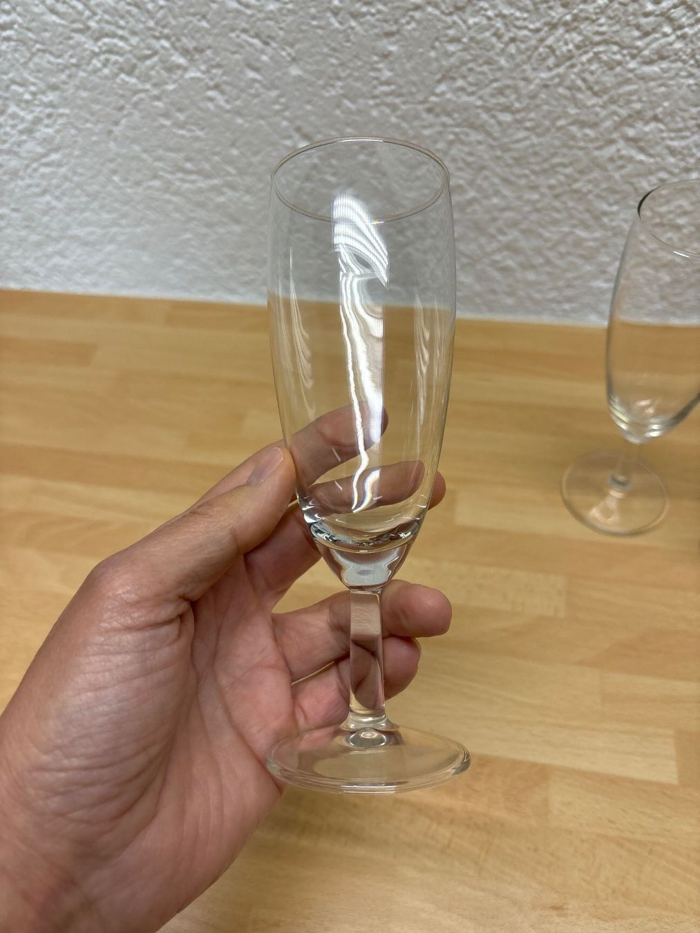 Gläser: Sektgläser, 3 Stück, Höhe 16 cm – Gebraucht aus Wetzikon ZH von CZ. 3