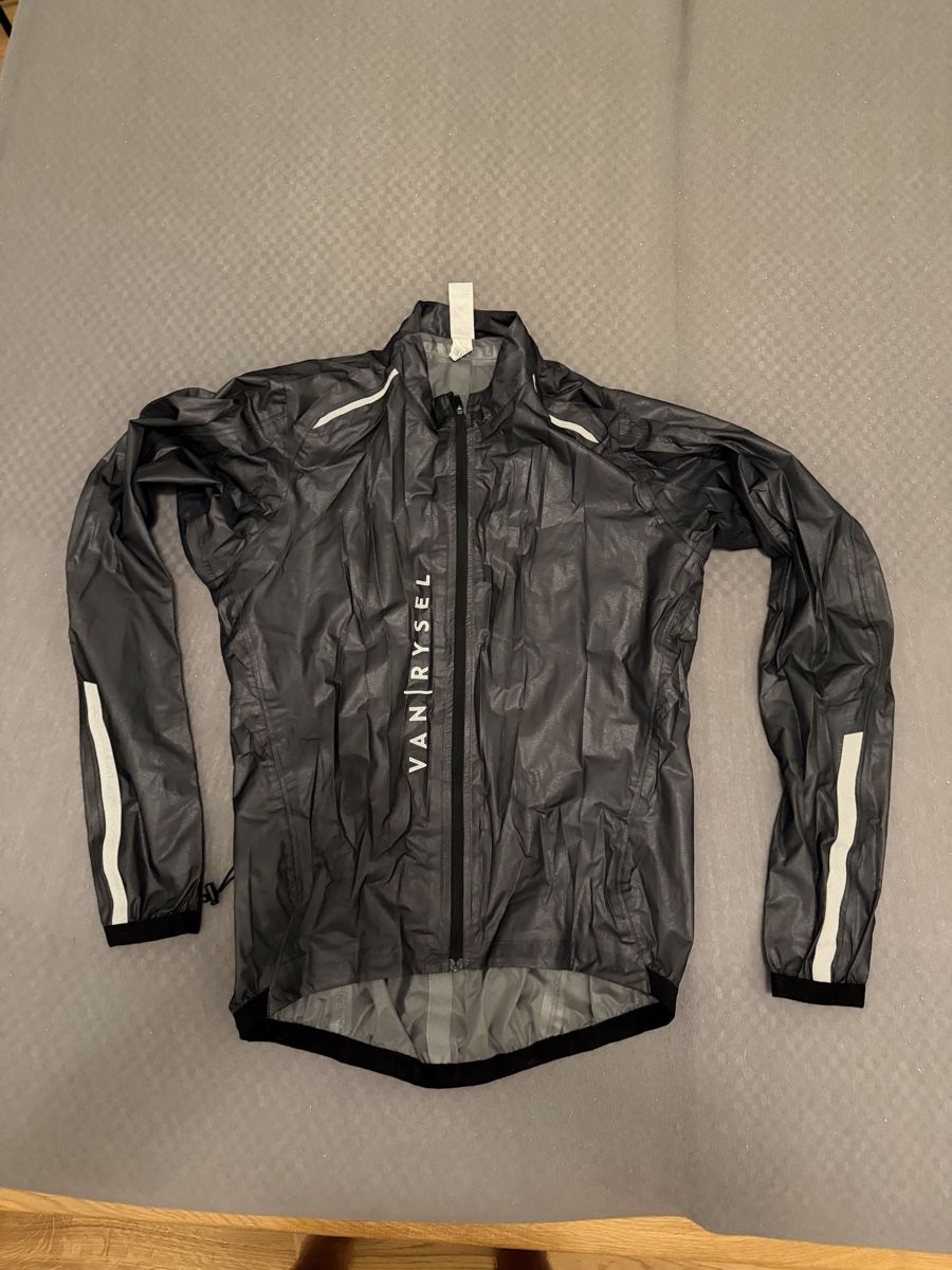 Van Rysel Jacken: Van Rysel Windjacke - Grösse L – Gebraucht aus Wittenbach von golsa