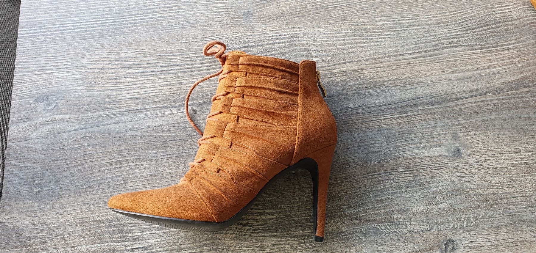 Damenschuhe: Stiefelette mit Absatz – Neu (gemäss Beschreibung) aus Möriken AG von Katze110 2