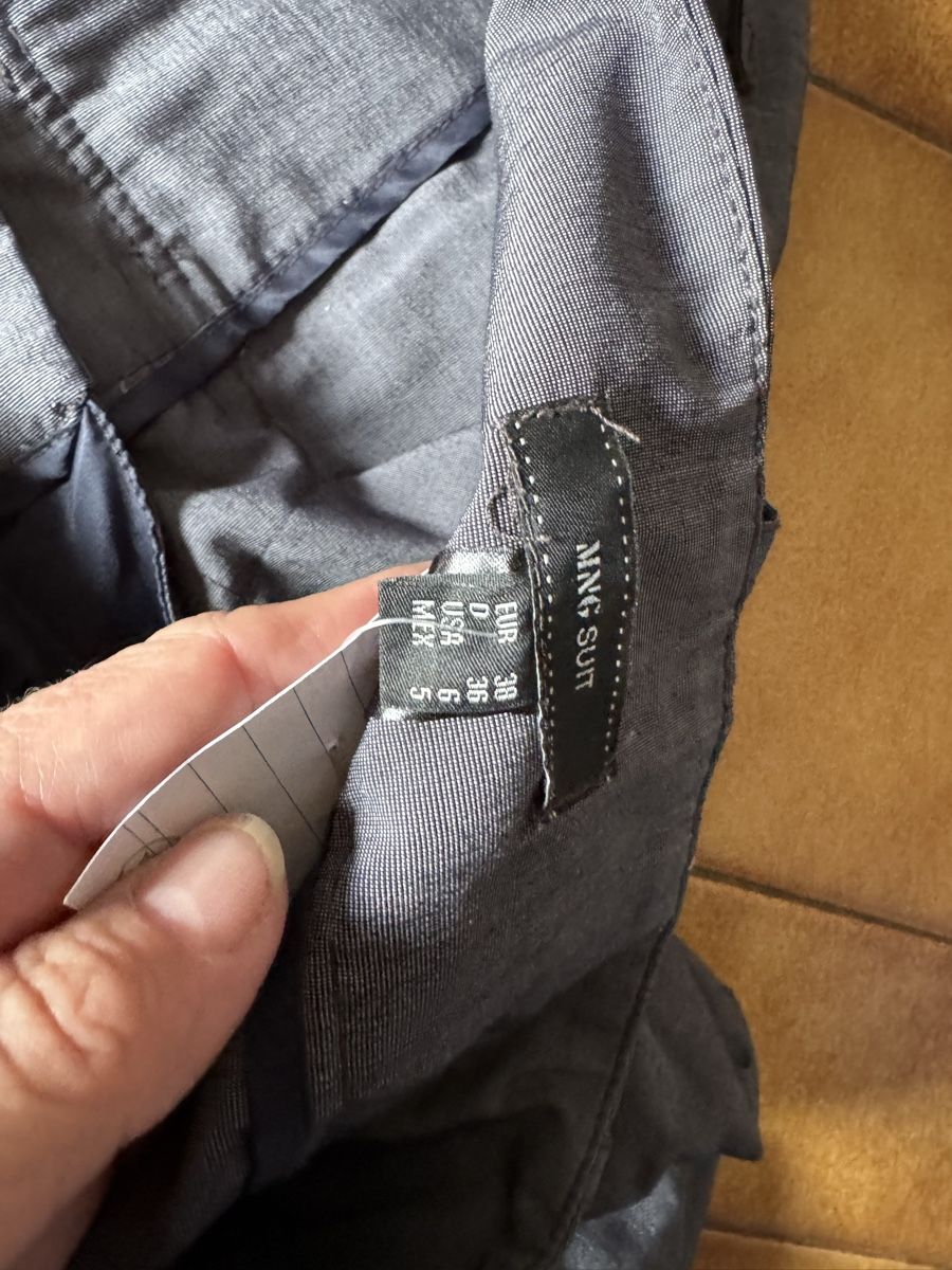 Pantaloni: Pantalon MNG Suit Taille 36 – Usato da Veyrier venduto da kimedovapa 3