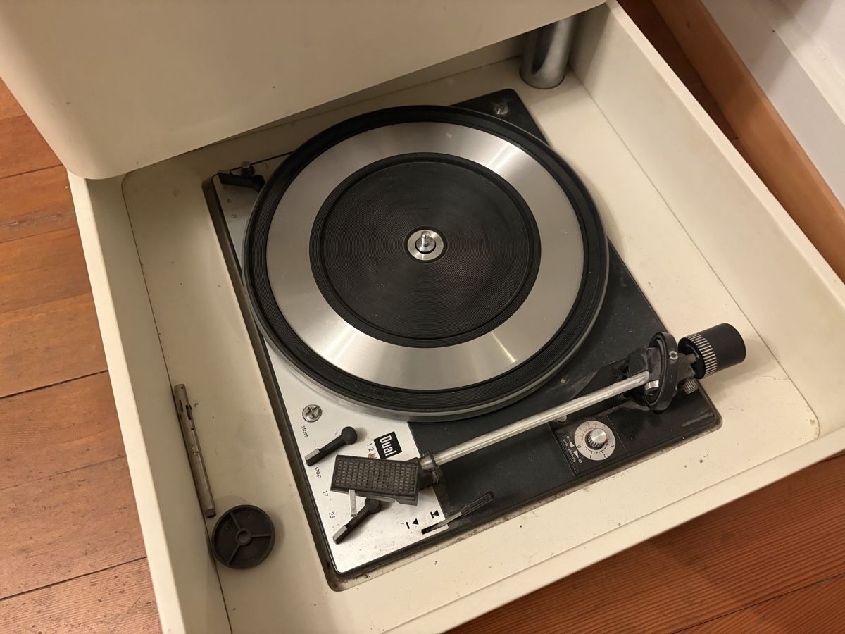 Wega Giradischi: Wega Verner Panton Design – Usato da Gretzenbach venduto da livulove 2