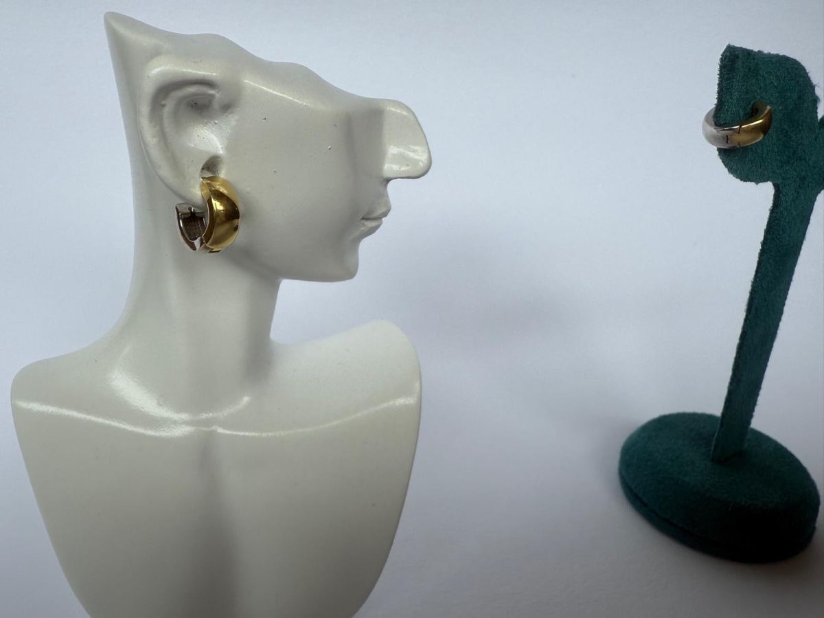 Ohrringe & -stecker: Gold Ohrringe 750 – Gebraucht aus Bützberg von neo_yrk7