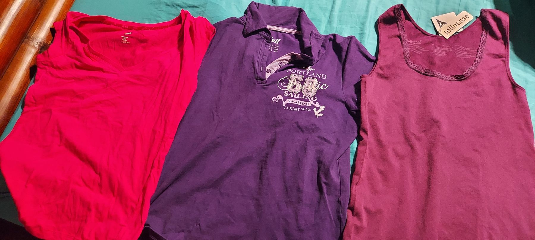 T-shirt: Sommerliches Kleiderpaket: Diverse Oberteile – Usato da Liestal venduto da swary007 1