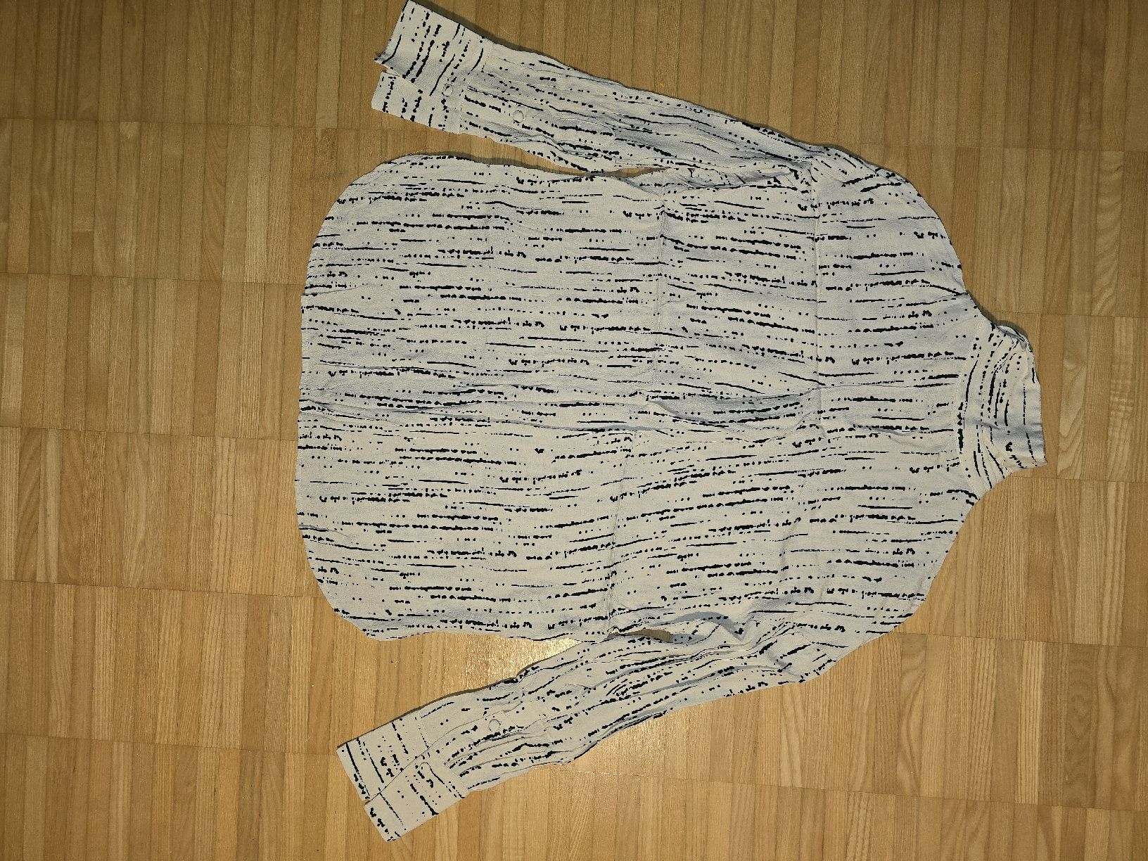 Camicette: Coole Sommerbluse mit Muster, Grösse S, ungetragen – Nuovo (secondo la descrizione) da St. Gallen venduto da A.W.128 3
