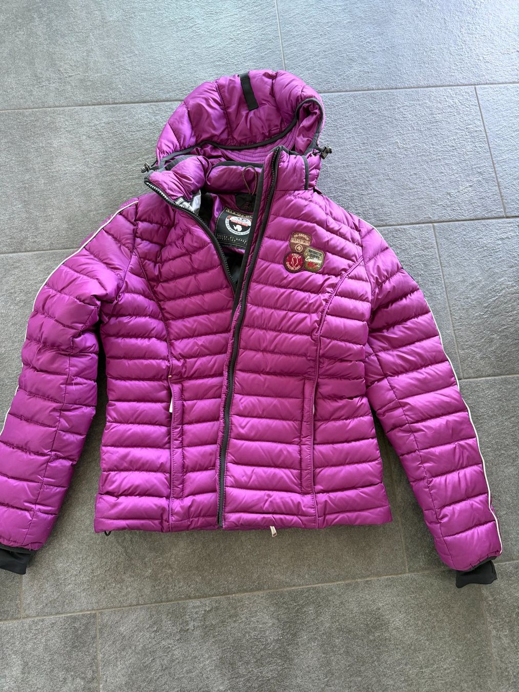 Napapijri Jacken: Napapijri Daunenjacke Gr M – Gebraucht aus Ottenbach von sonnenstube01