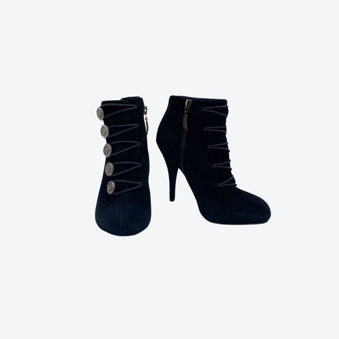 Guess Scarpe da donna: Schwarze GUESS Stiefeletten in Gr. 36 – Usato da Oberkirch LU venduto da petitefashion 2