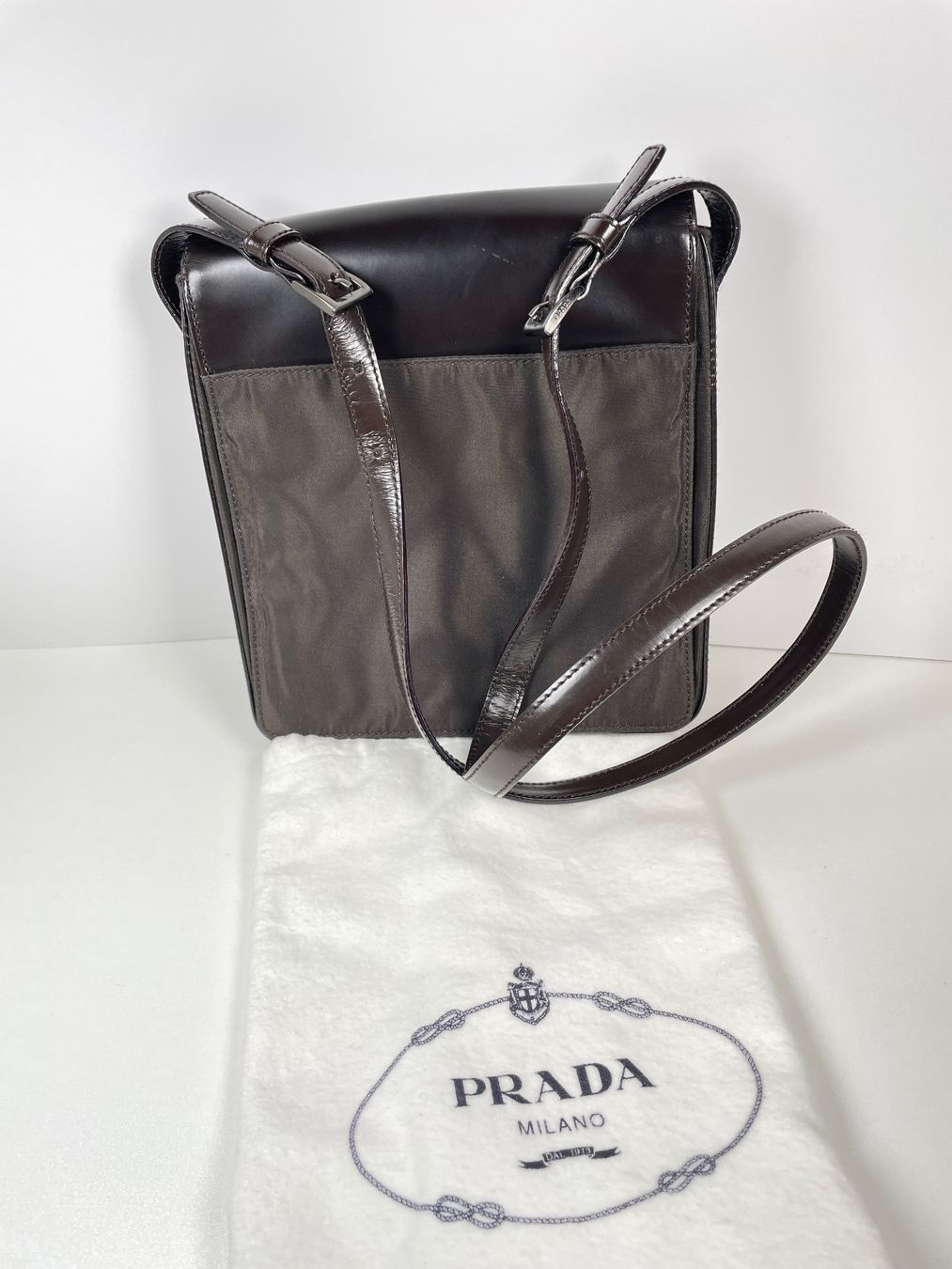 Prada Taschen für Damen: PRADA Schultertasche, 100% Original – Gebraucht aus Riva San Vitale von roesel01 2