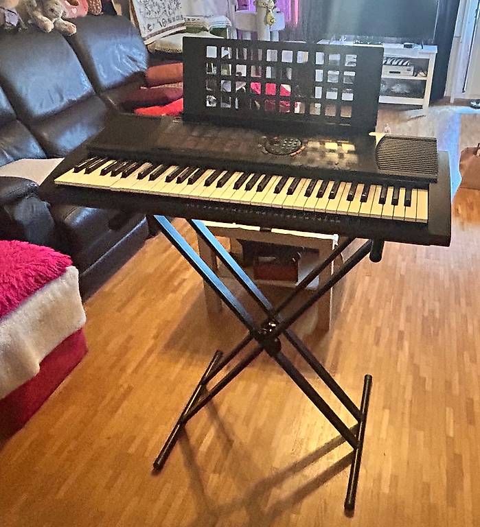 Strumenti musicali: piano électrique, Yamaha – Usato da meyrin venduto da irene014