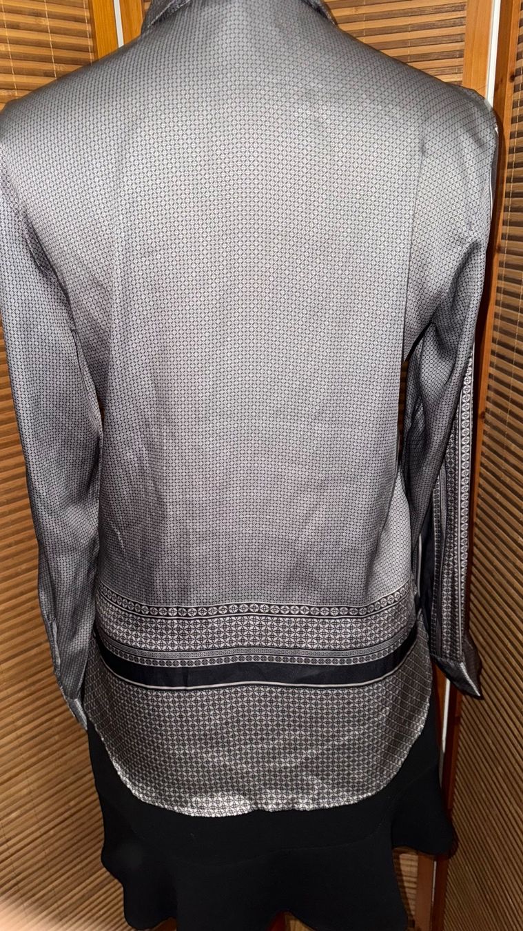 H&M Camicette: Bluse von H&M, 38 – Nuovo (secondo la descrizione) da Gümligen venduto da morticiaaddams 2