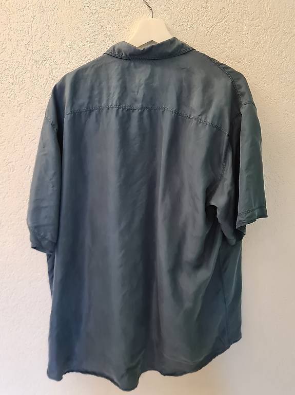Camicette: Off Limits - Blau/Graue Bluse – Usato da Laufen venduto da Loli42 1