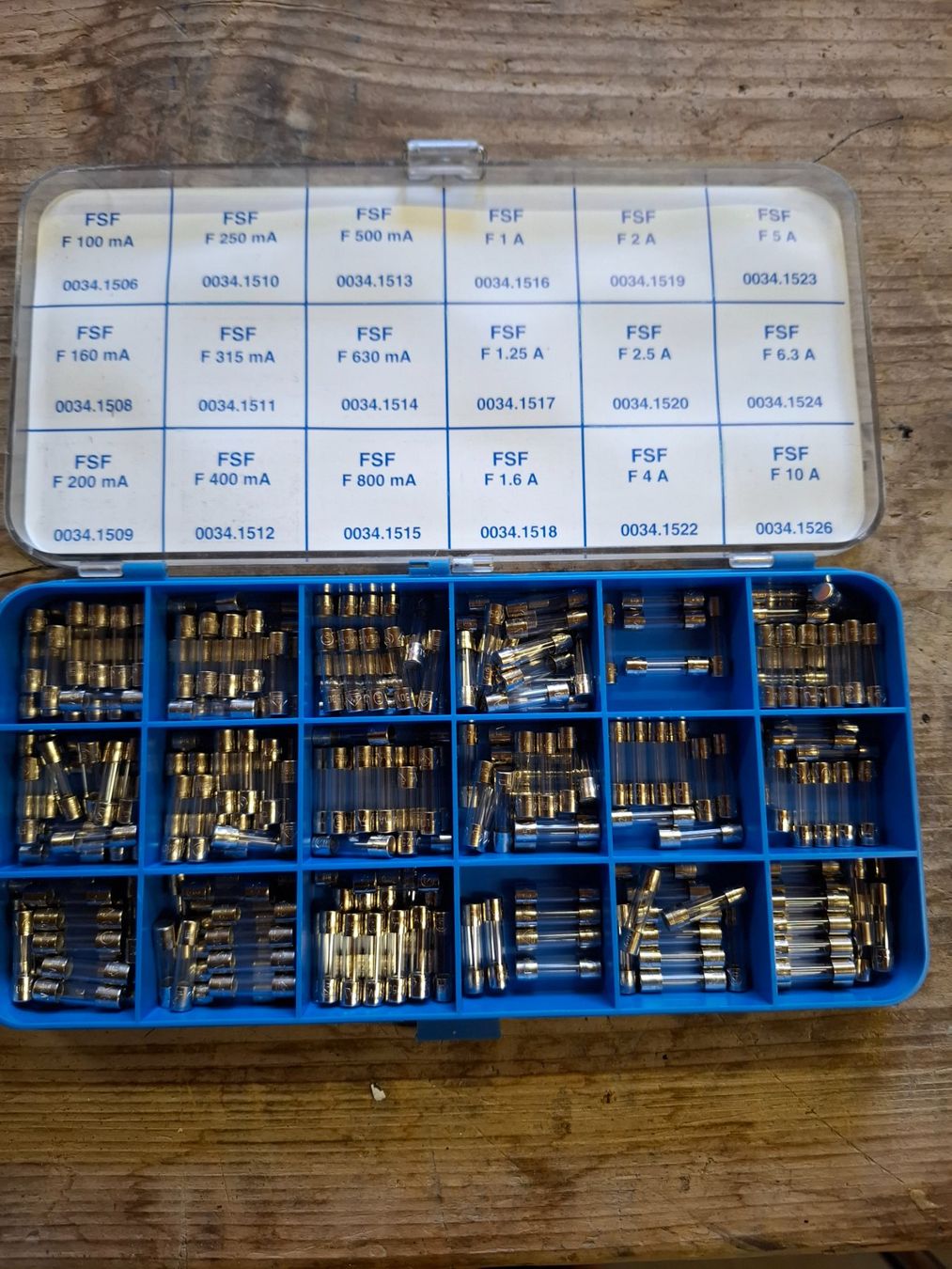 Componenti elettronici: Sicherungssortiment 5×20 flink – Usato da Stachen venduto da frs_8z7j 1