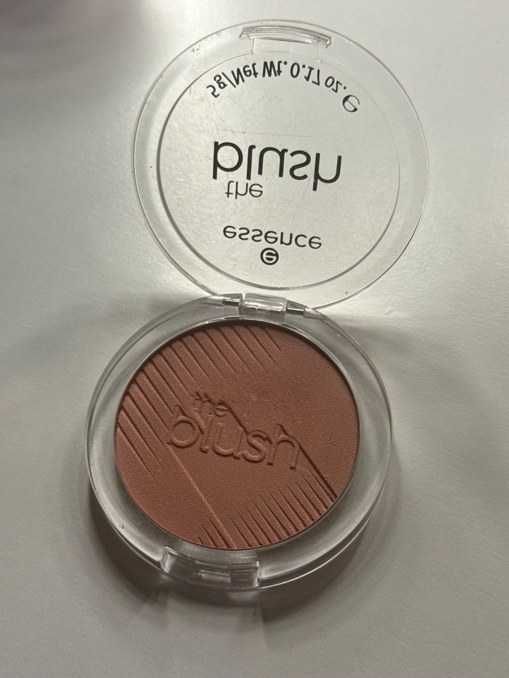Make-up: Essence Rouge – Usato da Laupen ZH venduto da nas_h2nr 1