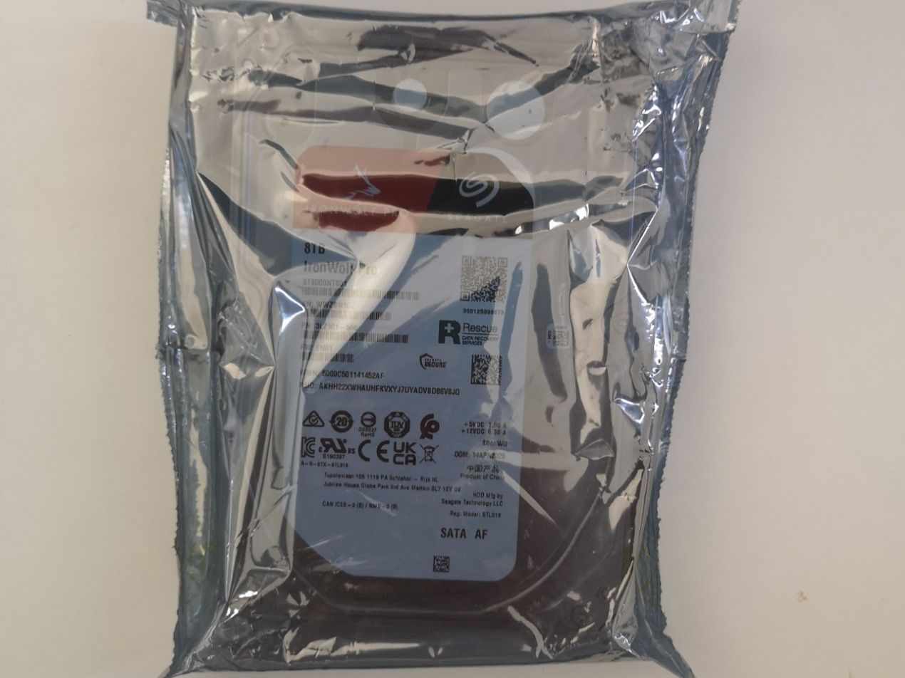 Seagate Dischi rigidi: 8TB Seagate IronWolf Pro – Nuovo e nell'imballaggio originale da Zürich venduto da kiwi2024 1