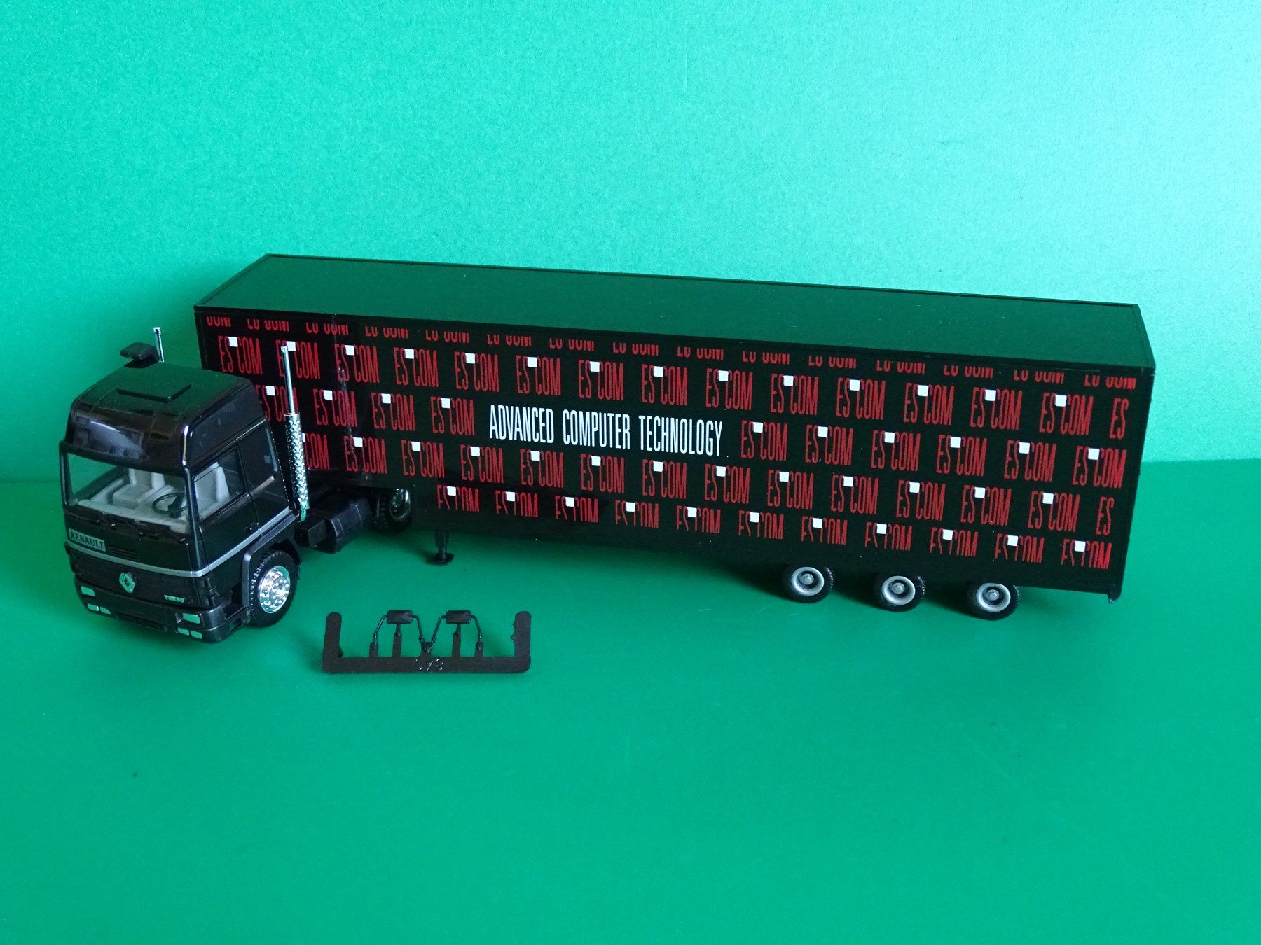 Herpa Modellautos: Renault LKW von Herpa 1/87 – Neu (gemäss Beschreibung) aus Bretzwil von Meex