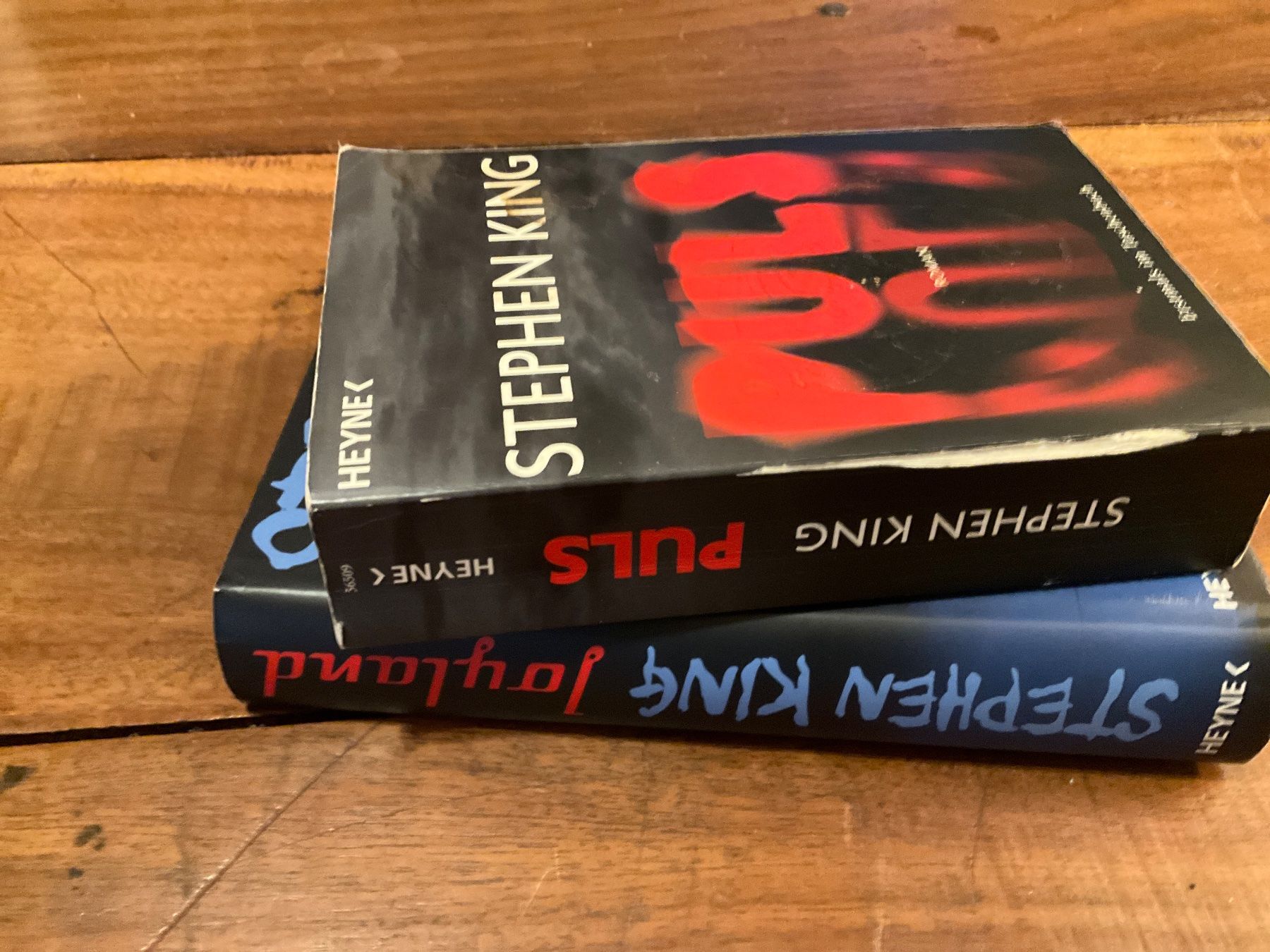 Libri: 2 xStephen King Puls und Joyland – Usato da Avenches venduto da Lactobacille 1