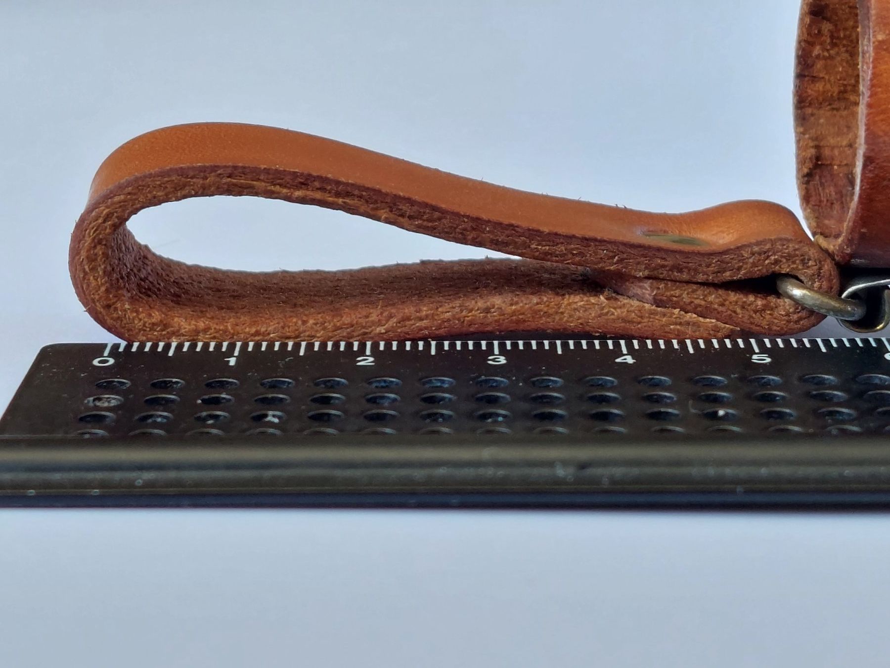 Accessori: Köcherscheide aus Leder mit Verzierungen – Usato da Liebefeld venduto da Helveticus6 5