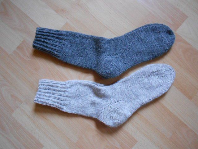 Socken: 2 Paar Wollsocken Handgestrickt Gr 40/ 41 – Neu (gemäss Beschreibung) aus Flühli LU von primula-47 3