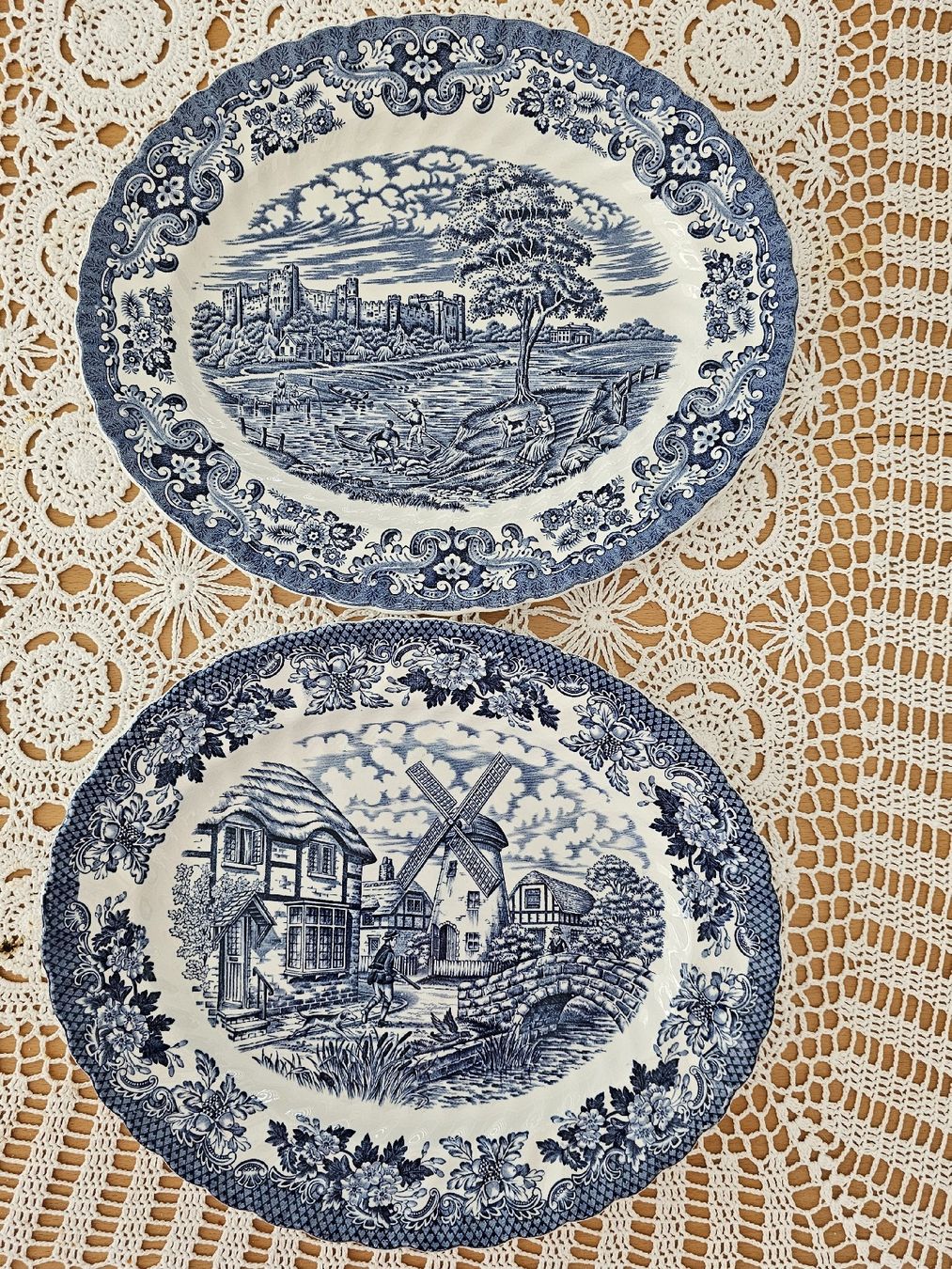 Servierplatten: 2 VINTAGE SERVIERPLATTEN "HOSTESS TABLEWARE ENGLAND" – Gebraucht aus Laupen BE von AUSSIEGIRL1109