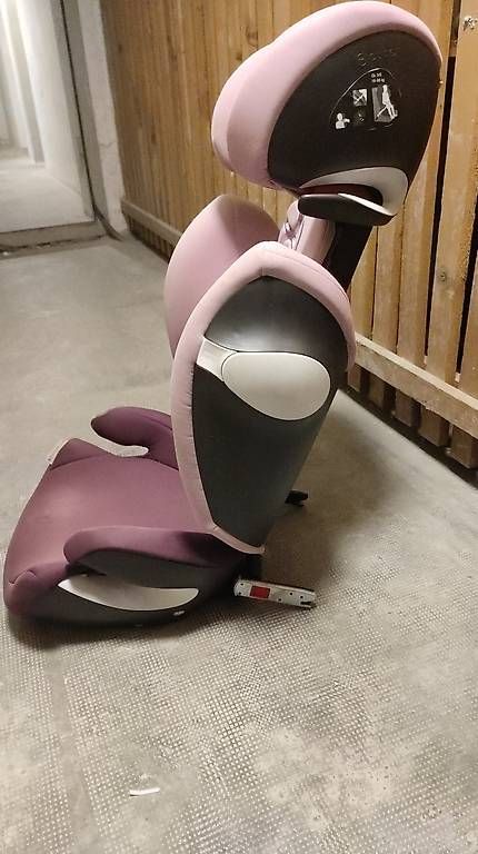 Seggiolini per auto: Siège voiture enfant – Usato da Lausanne venduto da chu_l7yt