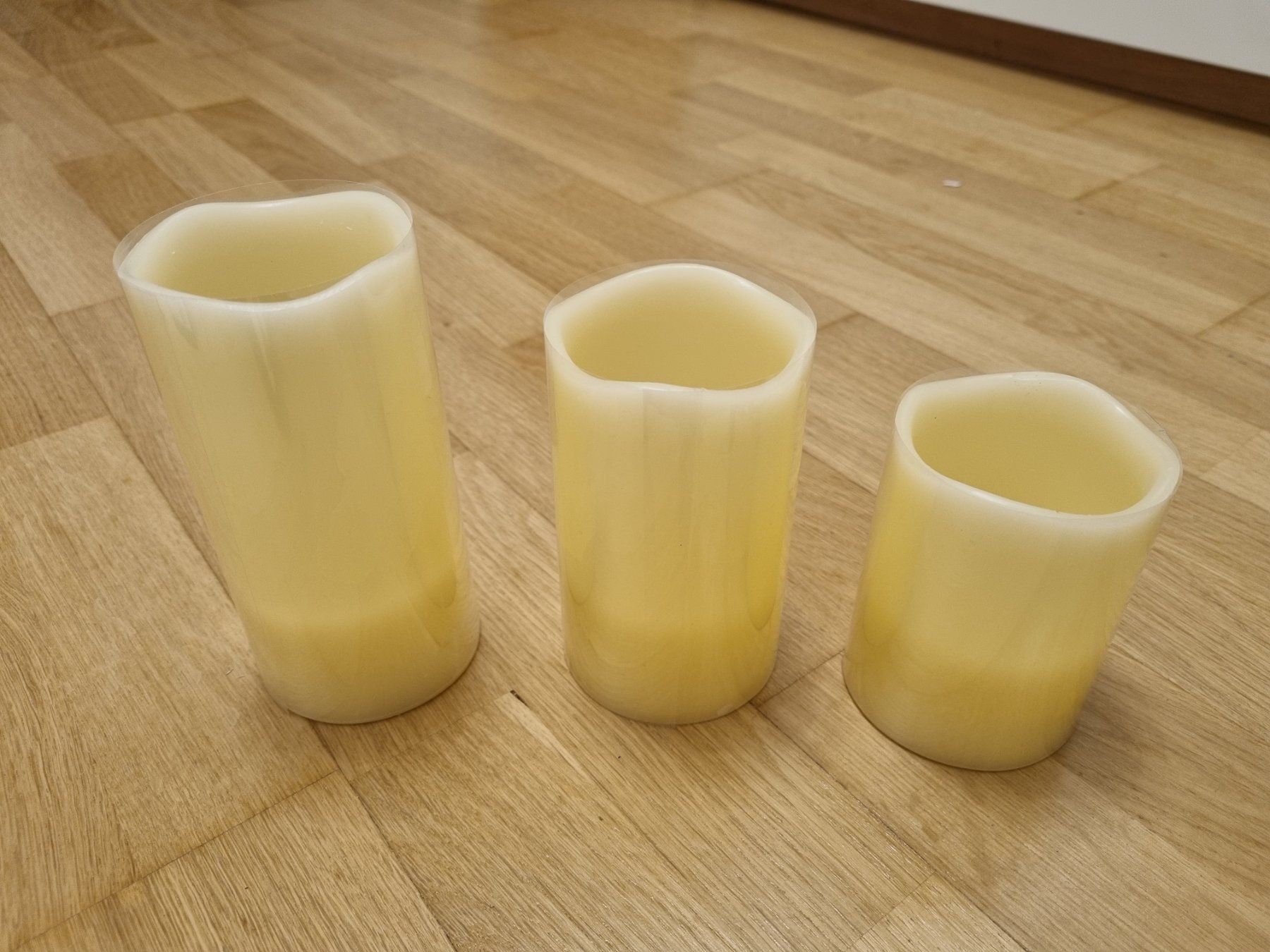 Candele: LED Kerzen Echtwachs im 3er Set – Nuovo (secondo la descrizione) da Burgdorf venduto da Aruch
